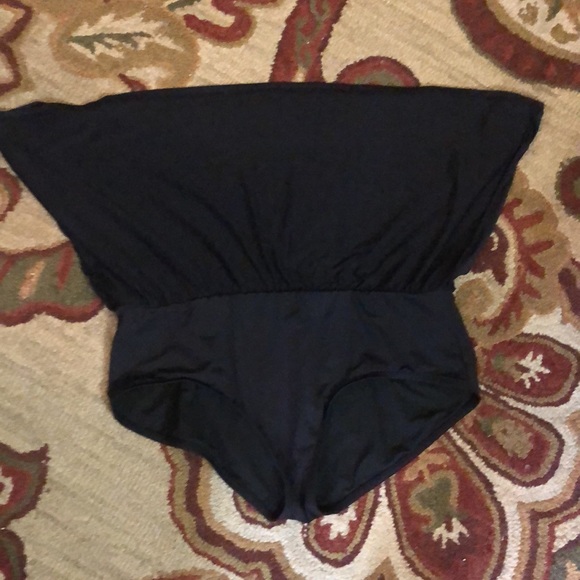 LIZ CLAIBORNE Size 16W Swim Skirt with Brief BLACK Modest Bikini
$49 NEW - Picture 6 of 11